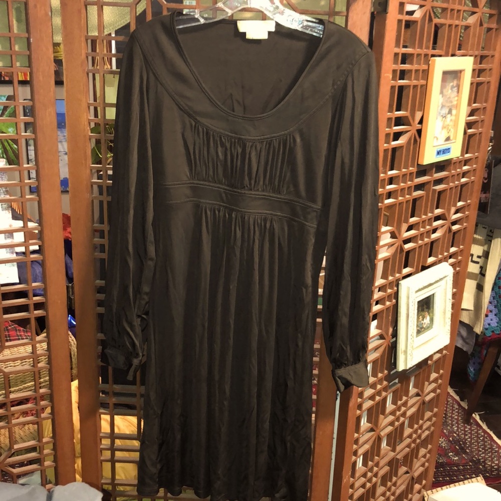 Michael Kors luxury line. Made in Italy size 6 peasant dress, comfy.